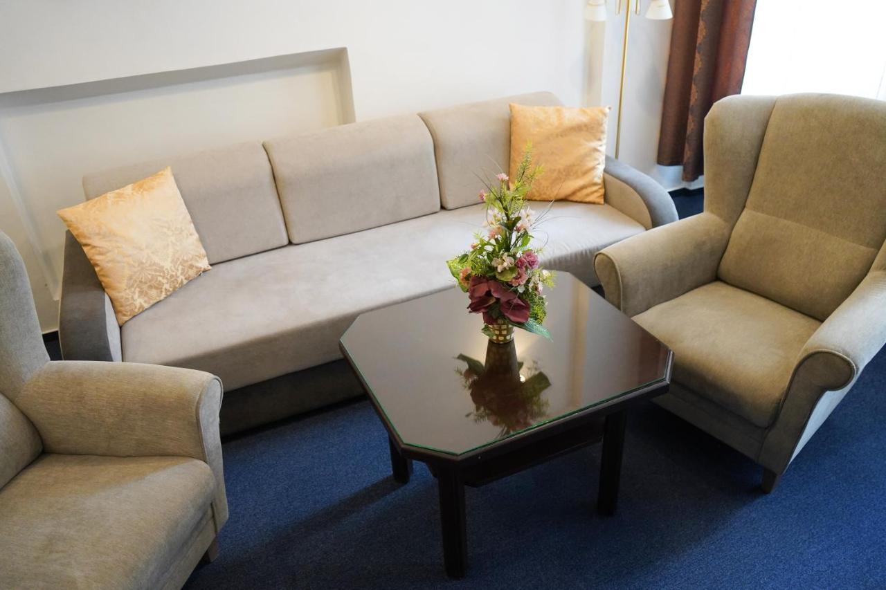 EA Apartmány Mozart Karlovy Vary Exteriér fotografie