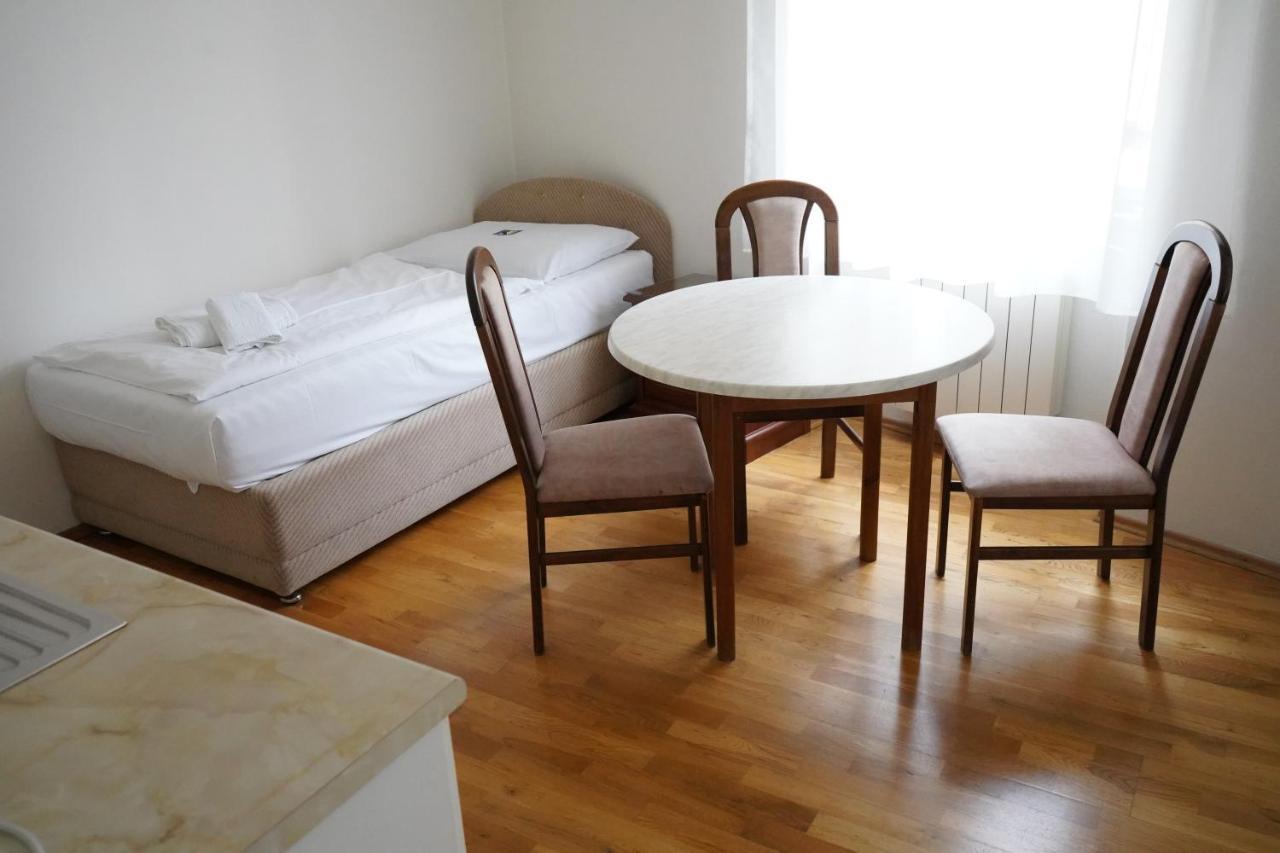 EA Apartmány Mozart Karlovy Vary Exteriér fotografie